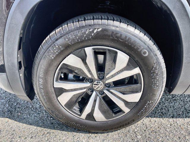 used 2024 Volkswagen Atlas car, priced at $32,988