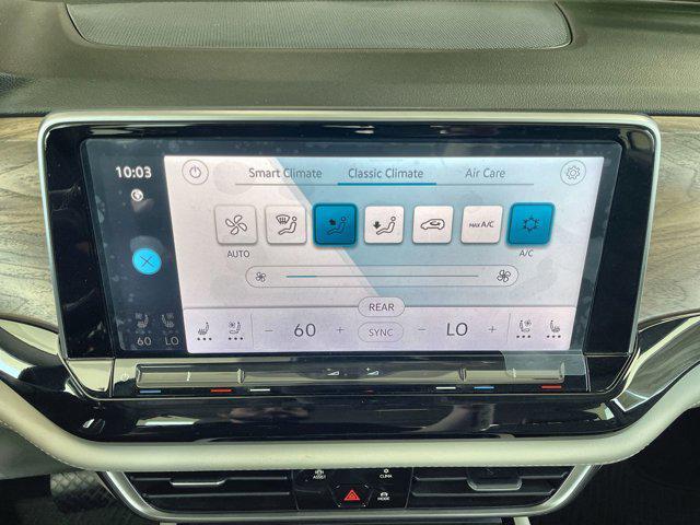 used 2024 Volkswagen Atlas car, priced at $32,988