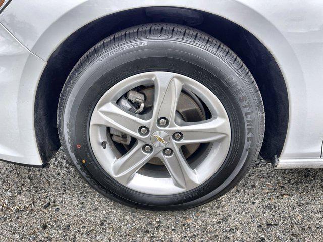 used 2022 Chevrolet Malibu car, priced at $18,988