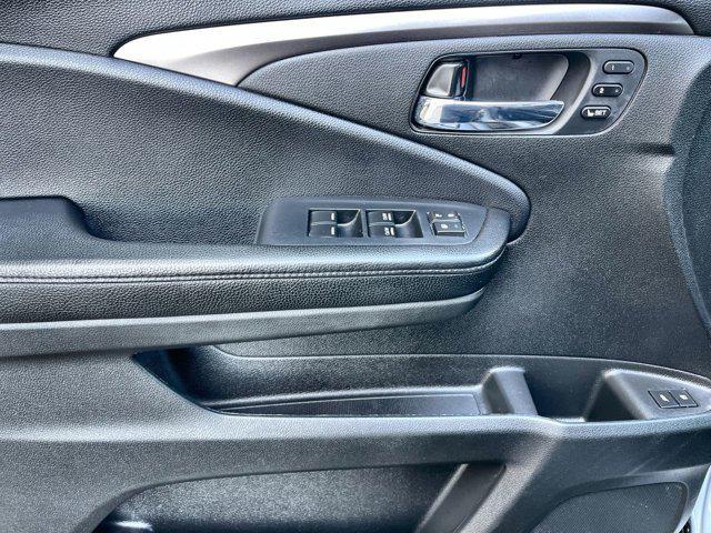 used 2022 Honda Pilot car, priced at $36,988