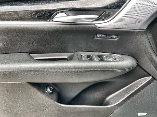 used 2021 Cadillac XT5 car, priced at $31,988
