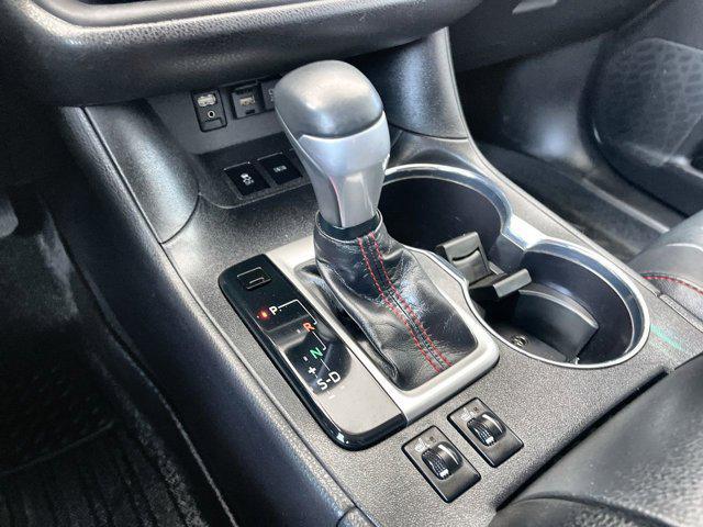 used 2019 Toyota Highlander car, priced at $29,988