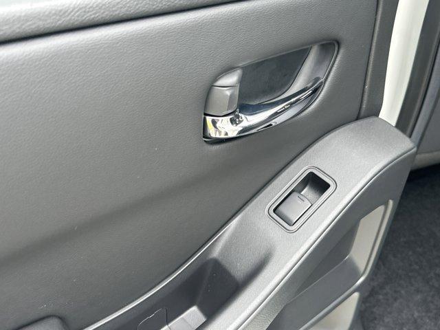 new 2025 Nissan Frontier car, priced at $39,925