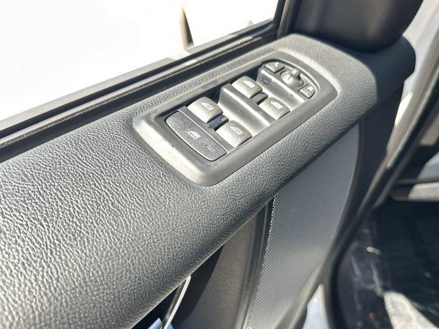 used 2016 Land Rover LR4 car, priced at $14,950