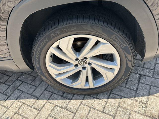 used 2020 Volkswagen Atlas Cross Sport car, priced at $19,300