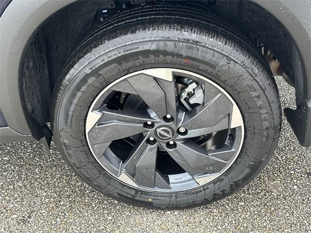 new 2025 Nissan Rogue car, priced at $31,985