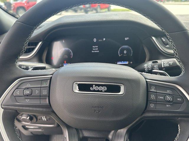 used 2024 Jeep Grand Cherokee car, priced at $44,900