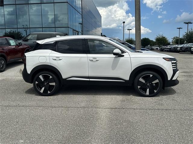 new 2025 Nissan Kicks car, priced at $32,030