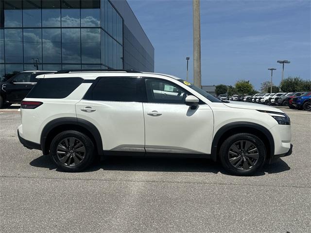 used 2024 Nissan Pathfinder car, priced at $30,999