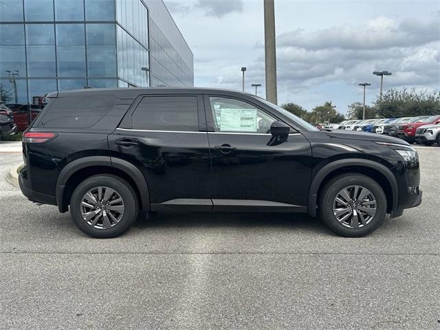 new 2025 Nissan Pathfinder car, priced at $39,010