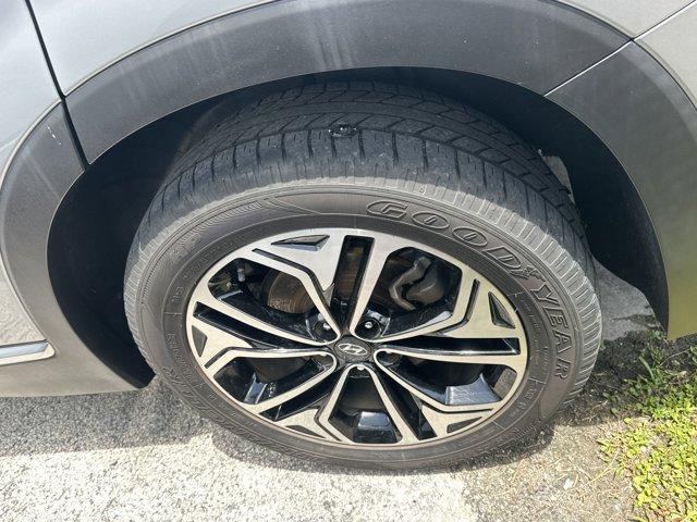 used 2020 Hyundai Santa Fe car, priced at $17,456