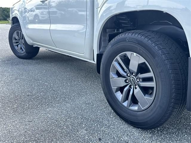 new 2025 Nissan Frontier car, priced at $40,470