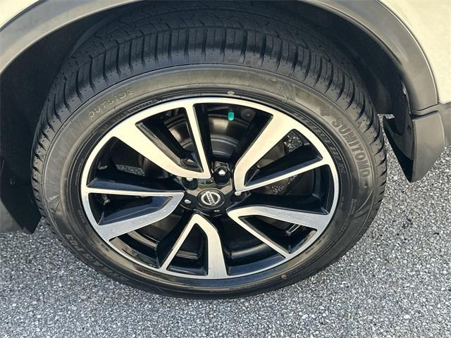 used 2020 Nissan Rogue car, priced at $19,899
