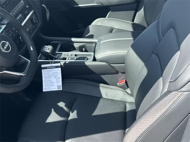 new 2025 Nissan Pathfinder car, priced at $48,725