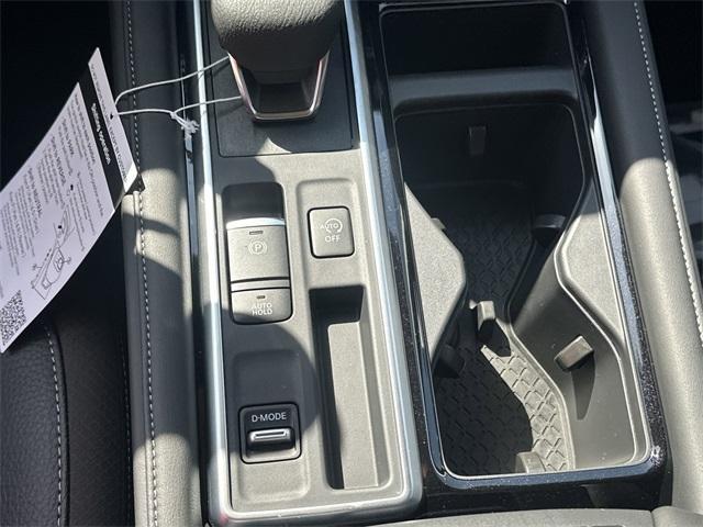 new 2025 Nissan Pathfinder car, priced at $48,725