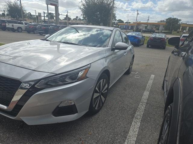 used 2022 Nissan Altima car, priced at $19,899