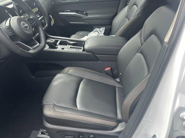 new 2025 Nissan Pathfinder car, priced at $49,150