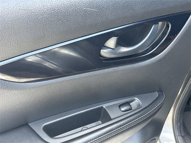 used 2020 Nissan Rogue Sport car, priced at $15,495
