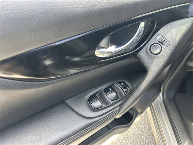used 2020 Nissan Rogue Sport car, priced at $15,495