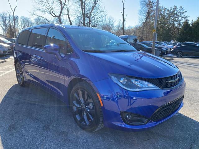 used 2018 Chrysler Pacifica car, priced at $15,199