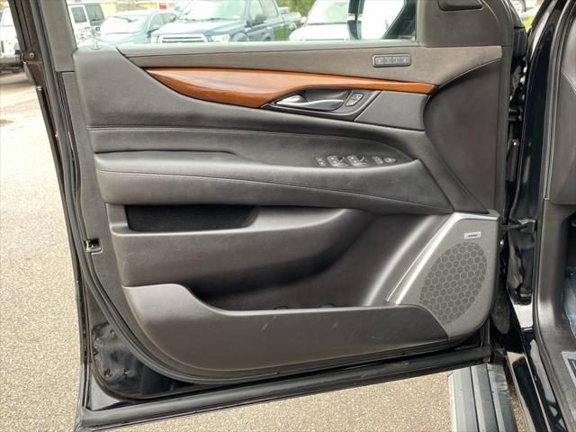used 2019 Cadillac Escalade ESV car, priced at $29,299