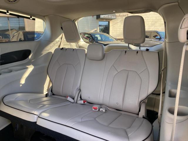 used 2018 Chrysler Pacifica Hybrid car, priced at $19,994