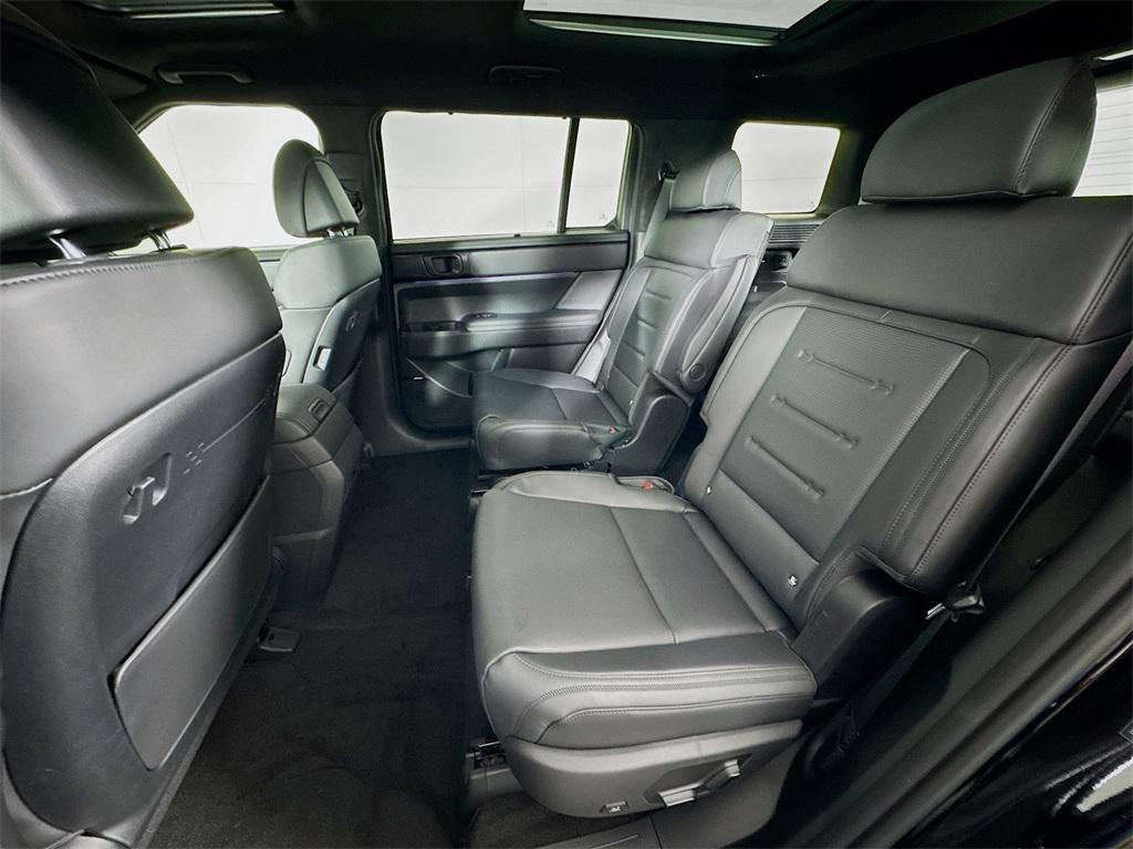 new 2025 Hyundai SANTA FE HEV car, priced at $48,872