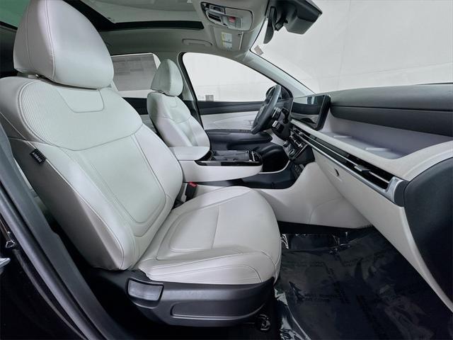 new 2025 Hyundai TUCSON Hybrid car, priced at $37,194