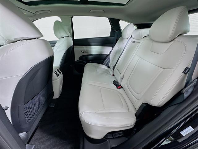 new 2025 Hyundai TUCSON Hybrid car, priced at $37,194