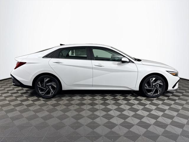 new 2025 Hyundai Elantra car, priced at $30,632