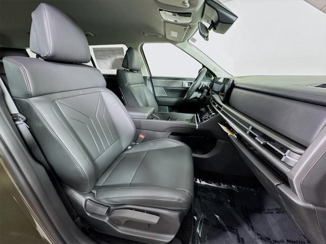 new 2025 Hyundai Santa Fe car, priced at $39,879