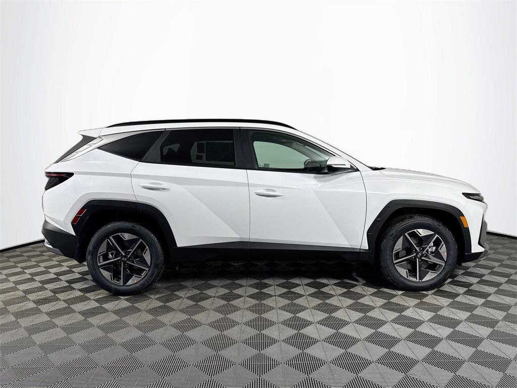 new 2025 Hyundai TUCSON Hybrid car, priced at $35,674
