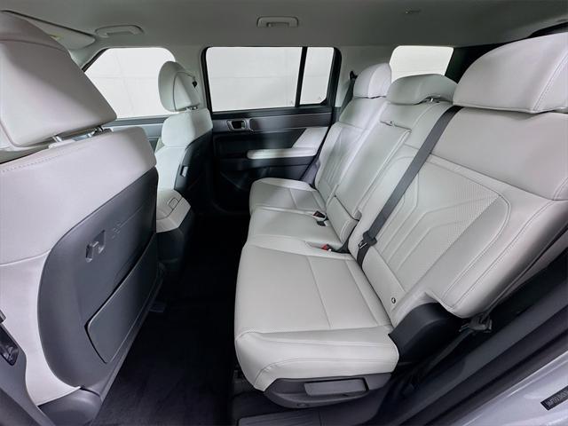 new 2025 Hyundai Santa Fe car, priced at $39,029