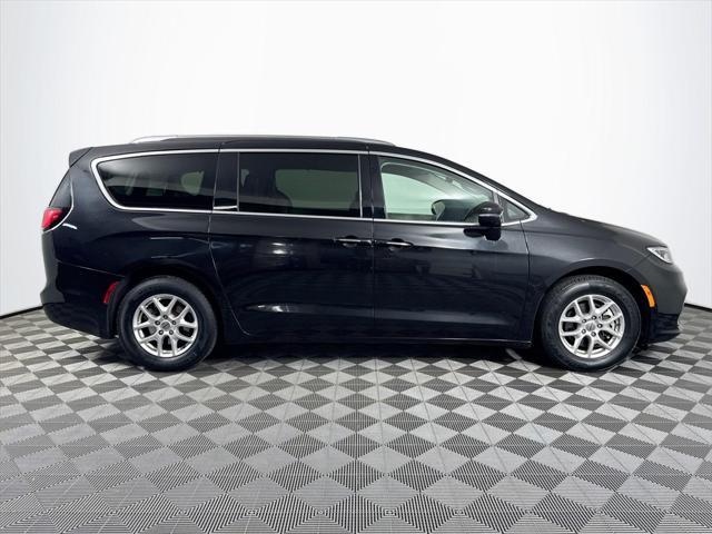 used 2021 Chrysler Pacifica car, priced at $22,492