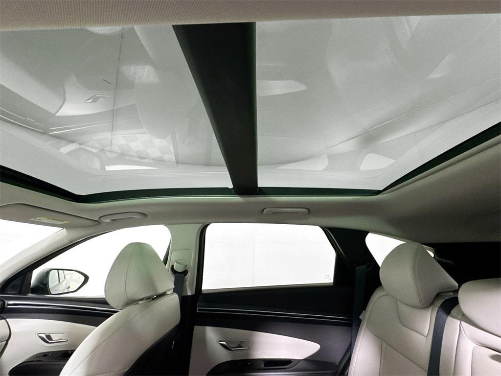 used 2024 Hyundai TUCSON Hybrid car, priced at $32,297
