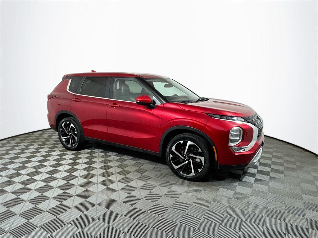 used 2024 Mitsubishi Outlander car, priced at $23,124