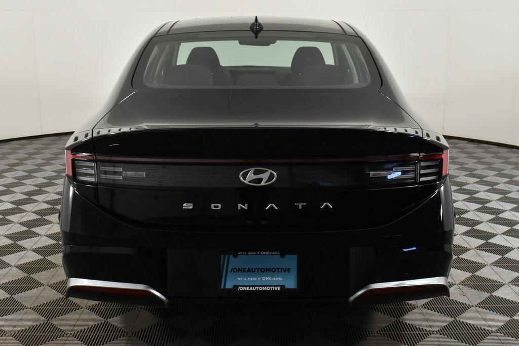 new 2024 Hyundai Sonata car, priced at $30,323