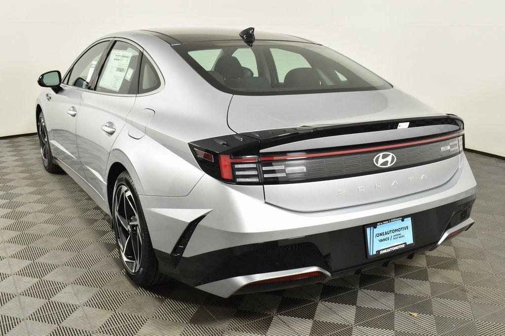 new 2024 Hyundai Sonata car, priced at $30,323