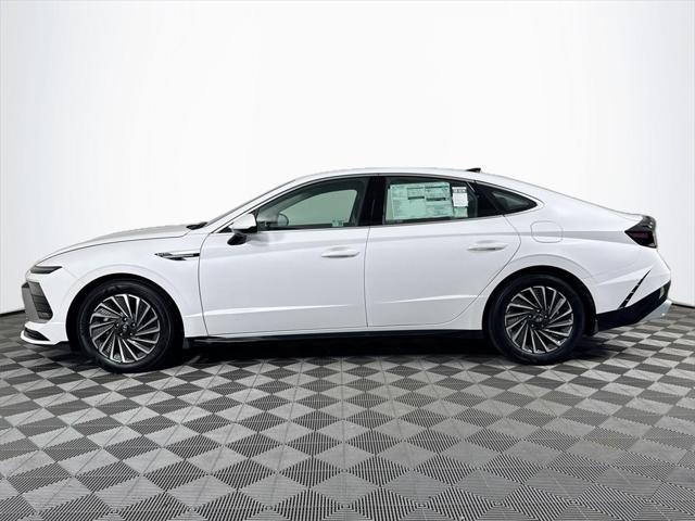 new 2025 Hyundai Sonata Hybrid car, priced at $31,669
