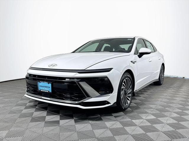 new 2025 Hyundai Sonata Hybrid car, priced at $31,669
