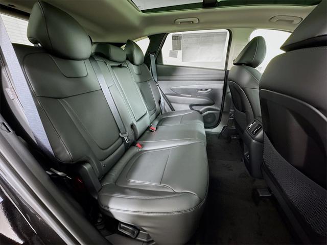 new 2025 Hyundai TUCSON Hybrid car, priced at $37,196