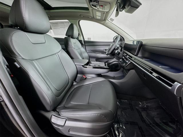 new 2025 Hyundai TUCSON Hybrid car, priced at $37,196