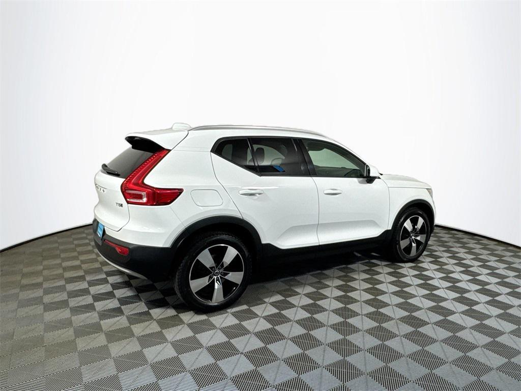 used 2020 Volvo XC40 car, priced at $21,422