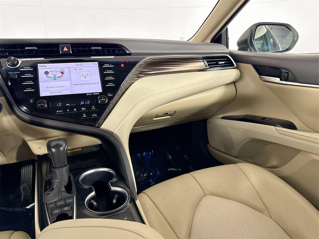 used 2020 Toyota Camry Hybrid car, priced at $22,997