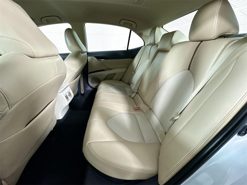 used 2020 Toyota Camry Hybrid car, priced at $22,997