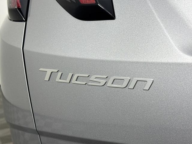new 2025 Hyundai TUCSON Hybrid car, priced at $37,349