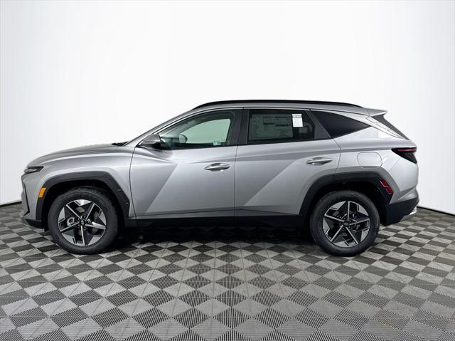 new 2025 Hyundai TUCSON Hybrid car, priced at $37,349
