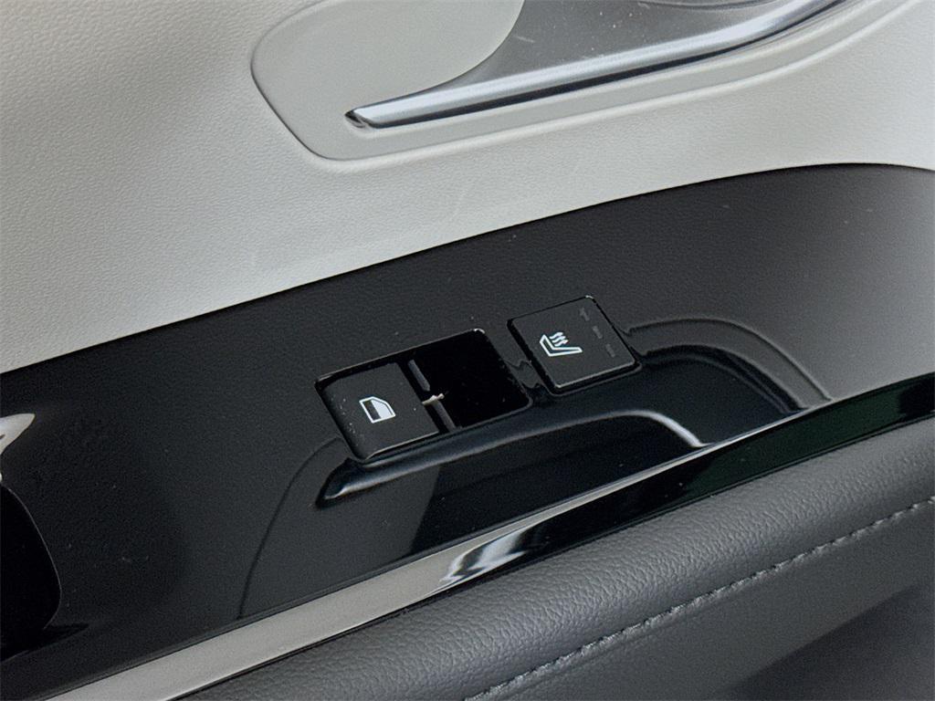 used 2025 Hyundai TUCSON Hybrid car, priced at $36,992