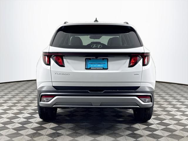 new 2025 Hyundai Tucson car, priced at $33,379