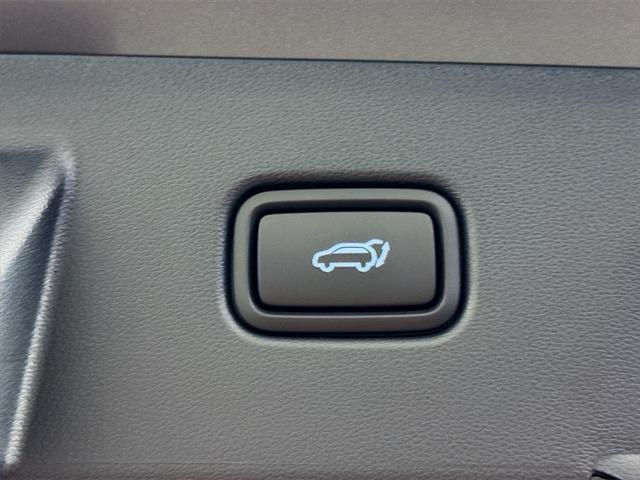 new 2025 Hyundai TUCSON Hybrid car, priced at $37,196